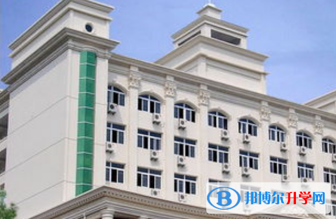 重慶市江北中學校2021年招生辦聯(lián)系電話 
