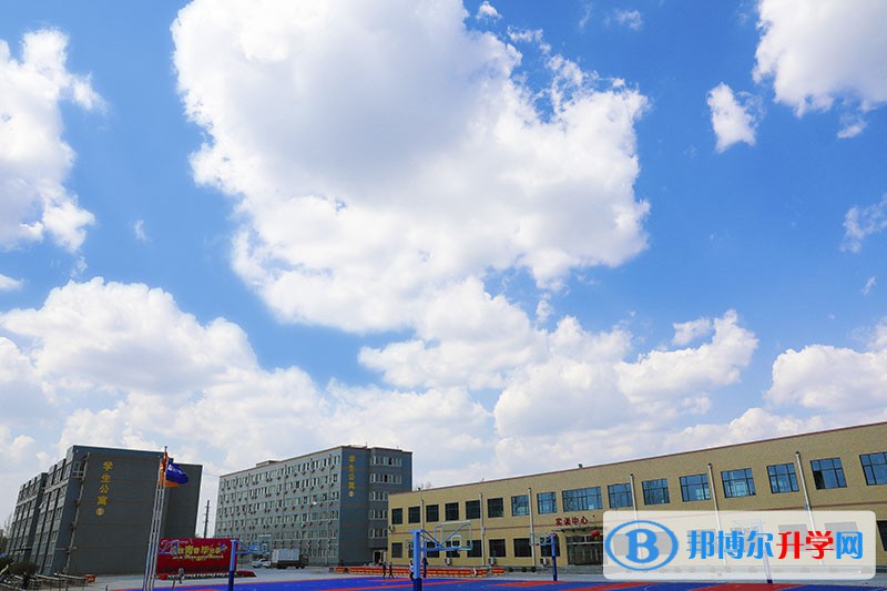 四川省廣安友誼中學(xué)2021年學(xué)費、收費多少
