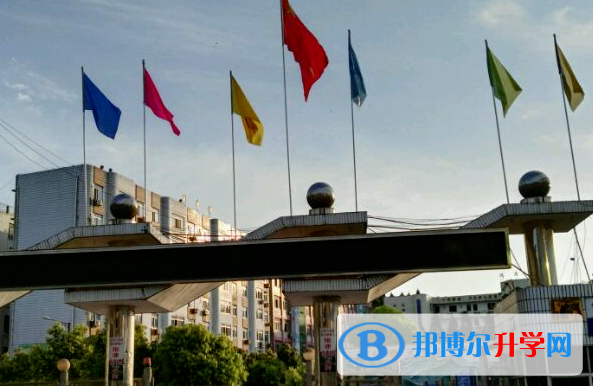 四川省資陽市安岳縣興隆中學(xué)2022年招生簡(jiǎn)章