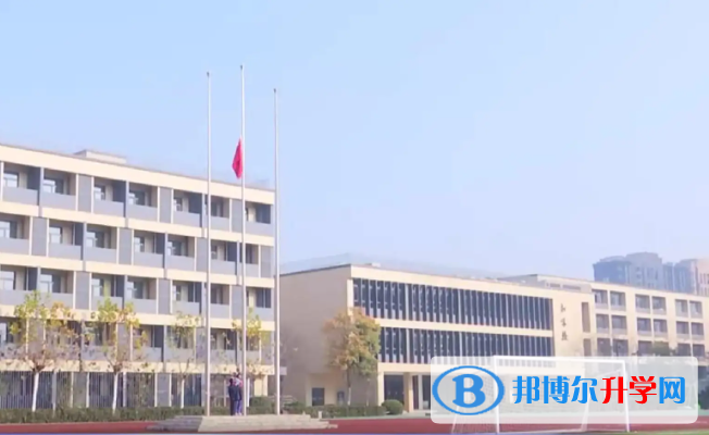 南京金陵中學(xué)2023年招生辦聯(lián)系電話 