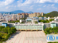 信宜市信宜中學(xué)歷年招生分數(shù)線一覽表(2025參考)