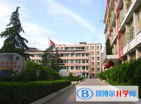 蒼溪縣城郊中學(xué)地址，乘車路線